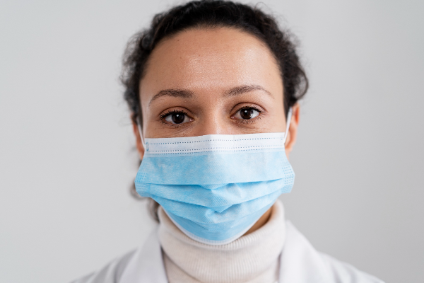 'Maskne' - How to avoid acne caused by face masks?
